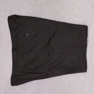 Cherokee Men's Short Pleated Size 42 Brown